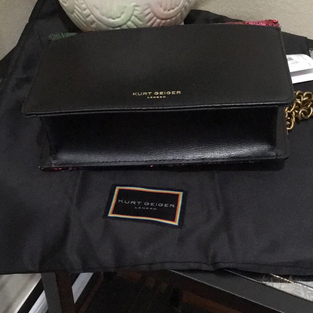 - Kurt Geiger London Kurt Geiger London
Shoreditch Floral Sequin Small Cro… - Picture 3 of 16